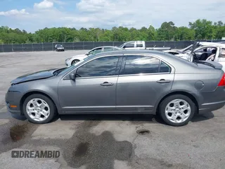2010 Ford Fusion SE with VIN 3FAHP0HAXAR165167, listed as a IAAI auction lot 42148887 with 332,598 mi miles and . Bid and sale history available at carsss.com. Image 14.