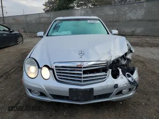 2007 Mercedes-Benz E 350 z VIN WDBUF56X47A983043, wystawiony jako Copart lot #42838625 z przebiegiem 127 591 mil mil oraz Szkoda całkowita • Salvage title. Historia ofert i sprzedaży dostępna na DreamBid. Obrazek 5.