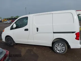 2015 Nissan NV200 SV with VIN 3N6CM0KN0FK705020, listed as a IAAI auction lot 42192651 with 182,668 mi miles and . Bid and sale history available at DreamBid. Image 14.