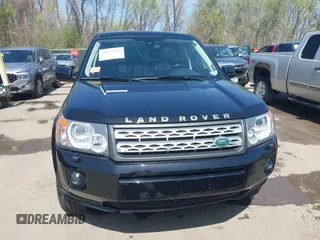 2012 Land Rover LR2 HSE z VIN SALFT2BN8CH304150, wystawiony jako IAAI lot #41875910 z przebiegiem 107 108 mil mil oraz . Historia ofert i sprzedaży dostępna na DreamBid. Obrazek 6.