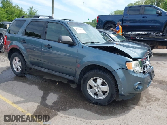 2012 Ford Escape XLT z VIN 1FMCU9DG7CKB91272, wystawiony jako IAAI lot #42168619 z przebiegiem 119 011 mil mil oraz . Historia ofert i sprzedaży dostępna na DreamBid. Obrazek 1.