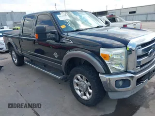 2012 Ford F-250 XL z VIN 1FT7W2BT1CEA86832, wystawiony jako IAAI lot #42348830 z przebiegiem 153 402 mil mil oraz . Historia ofert i sprzedaży dostępna na DreamBid. Obrazek 1.
