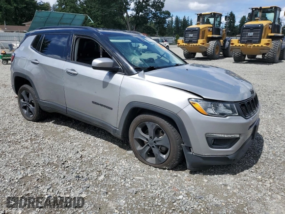 2021 Jeep Compass Altitude with VIN 3C4NJDBB3MT586386, listed as a Copart auction lot 58869495 with Not provided miles and Salvage title. Bid and sale history available at DreamBid. Image 4.