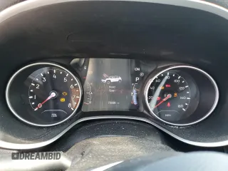 2020 Jeep Compass Limited with VIN 3C4NJDCBXLT221328, listed as a Copart auction lot 61133605 with 70,338 mi miles and Salvage title. Bid and sale history available at DreamBid. Image 9.