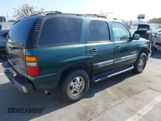 2002 Chevrolet Tahoe LS with VIN 1GNEC13V12R166916, listed as a IAAI auction lot 42393123 with 228,687 mi miles and . Bid and sale history available at DreamBid. Image 4.