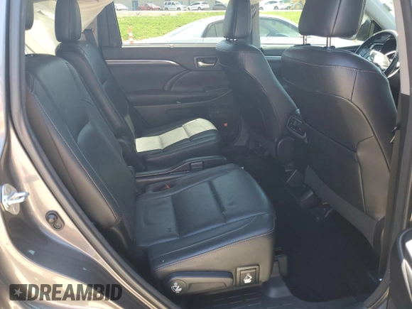 2017 Toyota Highlander Limited z VIN 5TDYZRFH7HS203499, wystawiony jako Copart lot #57998755 z przebiegiem 109 611 mil mil oraz Szkoda całkowita • Salvage title. Historia ofert i sprzedaży dostępna na DreamBid. Obrazek 11.