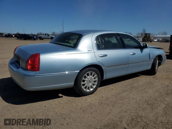 2006 Lincoln Town Car Signature z VIN 1LNHM81W36Y622915, wystawiony jako Copart lot #56097935 z przebiegiem 151 366 mil mil oraz Czysty tytuł • Clean title. Historia ofert i sprzedaży dostępna na DreamBid. Obrazek 3.