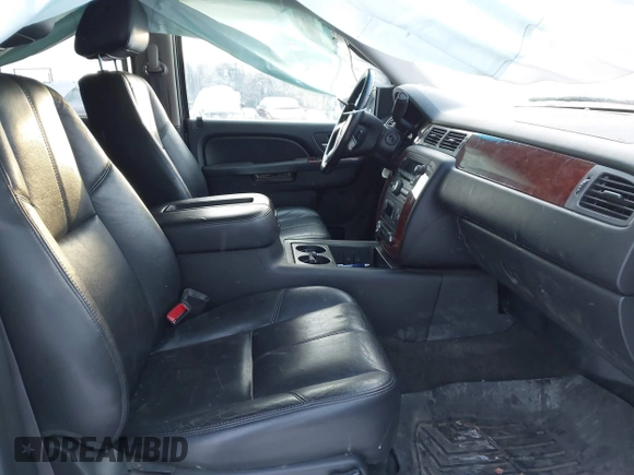 2013 Chevrolet Tahoe LT with VIN 1GNSKBE0XDR296094, listed as a IAAI auction lot 41448160 with 167,165 mi miles and . Bid and sale history available at DreamBid. Image 5.