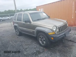 2005 Jeep Liberty Sport z VIN 1J4GL48K65W551101, wystawiony jako IAAI lot #42362067 z przebiegiem 203 308 mil mil oraz . Historia ofert i sprzedaży dostępna na DreamBid. Obrazek 1.
