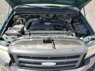 2005 Ford F-250 XL z VIN 1FTSX20P45EC42118, wystawiony jako Copart lot #56605955 z przebiegiem 243 932 mil mil oraz Szkoda całkowita • Salvage title. Historia ofert i sprzedaży dostępna na DreamBid. Obrazek 11.