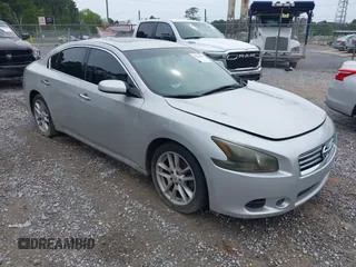 2014 Nissan Maxima SV z VIN 1N4AA5AP2EC435169, wystawiony jako IAAI lot #42308457 z przebiegiem 177 601 mil mil oraz . Historia ofert i sprzedaży dostępna na DreamBid. Obrazek 1.