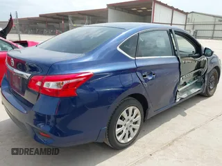 2017 Nissan Sentra SR z VIN 3N1AB7AP9HY232457, wystawiony jako IAAI lot #42120556 z przebiegiem 37 751 mil mil oraz . Historia ofert i sprzedaży dostępna na DreamBid. Obrazek 4.