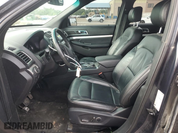 2017 Ford Explorer XLT z VIN 1FM5K8D89HGA99222, wystawiony jako Copart lot #58090105 z przebiegiem 166 221 mil mil oraz Szkoda całkowita • Salvage title. Historia ofert i sprzedaży dostępna na DreamBid. Obrazek 7.