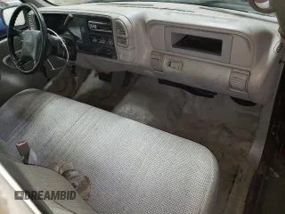 1998 GMC Sierra 1500 with VIN 1GTGC24RXWZ507261, listed as a Copart auction lot 86086414 with 250,149 mi miles and Salvage Title. Bid and sale history available at DreamBid. Image 8.
