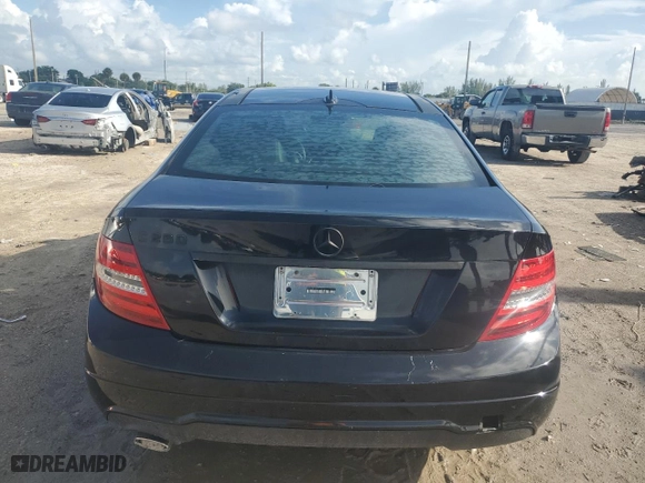 2015 Mercedes-Benz C-Class C 250 with VIN WDDGJ4HB0FG348914, listed as a Copart auction lot 68771984 with 90,403 mi miles and Clean Title. Bid and sale history available at carsss.com. Image 6.