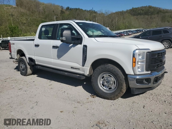 2023 Ford F-250 XL with VIN 1FT8W2BT7PED66555, listed as a Copart auction lot 54136785 with 57,548 mi miles and Salvage title. Bid and sale history available at DreamBid. Image 4.