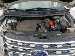 2017 Ford Explorer XLT z VIN 1FM5K7D81HGA26890, wystawiony jako Copart lot #60531395 z przebiegiem 139 008 mil mil oraz Szkoda całkowita • Salvage title. Historia ofert i sprzedaży dostępna na DreamBid. Obrazek 12.