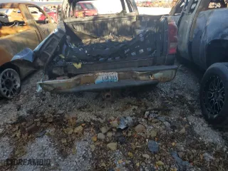 2003 Chevrolet Silverado 1500 LS with VIN 2GCEK19V131362318, listed as a Copart auction lot 85638344 with 0 mi miles and Non Repairable. Bid and sale history available at carsss.com. Image 6.