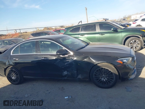 2022 Mercedes-Benz C 300 with VIN W1KAF4HB4NR058640, listed as a IAAI auction lot 41776946 with 47,882 mi miles and . Bid and sale history available at DreamBid. Image 13.