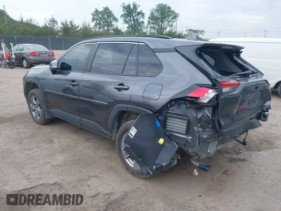 2024 Toyota RAV4 XLE with VIN 2T3P1RFV4RC463790, listed as a IAAI auction lot 42450962 with 22,918 mi miles and . Bid and sale history available at DreamBid. Image 3.