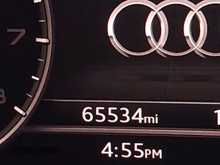 2019 Audi Q5 Premium Plus z VIN WA1BNAFYXK2045638, wystawiony jako IAAI lot #41892301 z przebiegiem 65 534 mil mil oraz . Historia ofert i sprzedaży dostępna na DreamBid. Obrazek 15.