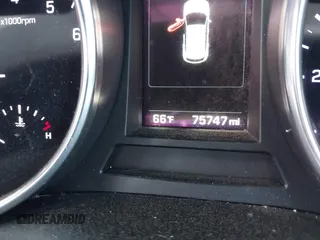 2017 Hyundai Santa Fe Ultimate z VIN 5NMZW4LA7HH047989, wystawiony jako IAAI lot #42051500 z przebiegiem 75 747 mil mil oraz . Historia ofert i sprzedaży dostępna na DreamBid. Obrazek 15.