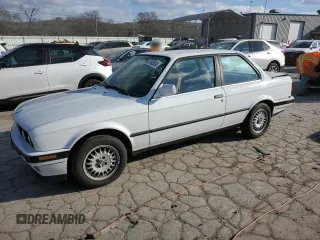 1990 BMW 3 Series z VIN WBAAA2311LAE72952, wystawiony jako Copart lot #81893934 z przebiegiem 149 847 mil mil oraz Szkoda całkowita • Salvage title. Historia ofert i sprzedaży dostępna na DreamBid. Obrazek 1.