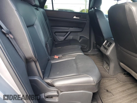 2020 Volkswagen Atlas SE with VIN 1V23C2CA6LC226467, listed as a Copart auction lot 55498015 with 125,211 mi miles and Non repairable. Bid and sale history available at DreamBid. Image 11.