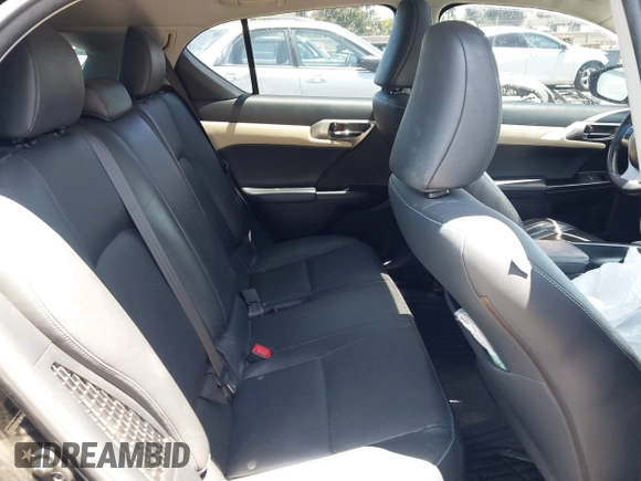 2012 Lexus CT 200h z VIN JTHKD5BH4C2053787, wystawiony jako IAAI lot #42533598 z przebiegiem 260 264 mil mil oraz . Historia ofert i sprzedaży dostępna na DreamBid. Obrazek 8.