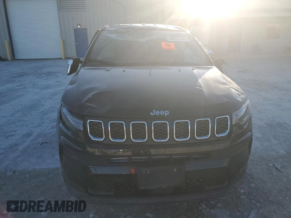 2024 Jeep Compass Sport with VIN 3C4NJDAN4RT100350, listed as a Copart auction lot 46822695 with 40,451 mi miles and Salvage title. Bid and sale history available at DreamBid. Image 5.