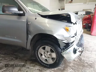 2010 Toyota Tundra 4WD Truck with VIN 5TFUM5F18AX005636, listed as a IAAI auction lot 41536831 with 77,726 mi miles. Bid and sale history available at carsss.com. Image 17.