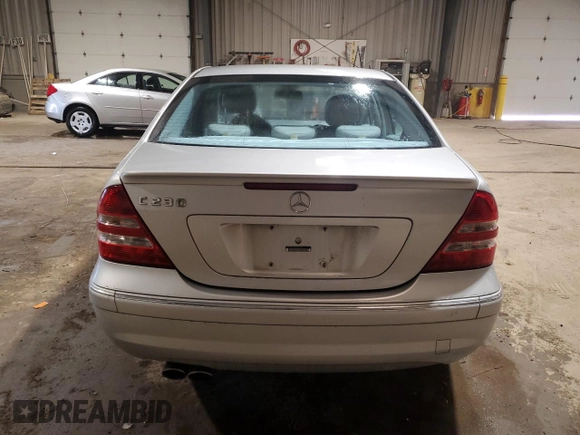2007 Mercedes-Benz C 230 Sport z VIN WDBRF52H87E023463, wystawiony jako Copart lot #47412045 z przebiegiem 126 633 mil mil oraz Szkoda całkowita • Salvage title. Historia ofert i sprzedaży dostępna na DreamBid. Obrazek 6.