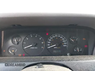 2004 Jeep Grand Cherokee Laredo with VIN 1J4GX48S34C192181, listed as a IAAI auction lot 42320368 with 181,415 mi miles and . Bid and sale history available at DreamBid. Image 7.