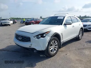 2010 Infiniti FX z VIN JN8AS1MUXAM800384, wystawiony jako IAAI lot #42458960 z przebiegiem 142 976 mil mil oraz . Historia ofert i sprzedaży dostępna na DreamBid. Obrazek 2.