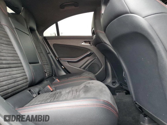 2018 Mercedes-Benz CLA 45 AMG z VIN WDDSJ5CB1JN567585, wystawiony jako Copart lot #55470285 z przebiegiem Nie podano mil oraz Szkoda całkowita • Salvage title. Historia ofert i sprzedaży dostępna na DreamBid. Obrazek 10.
