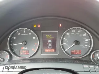 2005 Audi S4 z VIN WAUPL68E05A061792, wystawiony jako Copart lot #71250034 z przebiegiem 57 794 mil mil oraz Szkody całkowita. Historia ofert i sprzedaży dostępna na DreamBid. Obrazek 9.