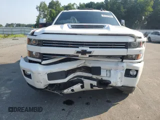 2019 Chevrolet Silverado 3500HD LT with VIN 1GC4KWCY3KF228879, listed as a Copart auction lot 61737005 with 162,401 mi miles and Salvage title. Bid and sale history available at DreamBid. Image 5.