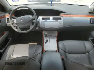 2005 Toyota Avalon XL z VIN 4T1BK36B55U019491, wystawiony jako Copart lot #50530335 z przebiegiem 111 698 mil mil oraz Szkoda całkowita • Salvage title. Historia ofert i sprzedaży dostępna na DreamBid. Obrazek 8.