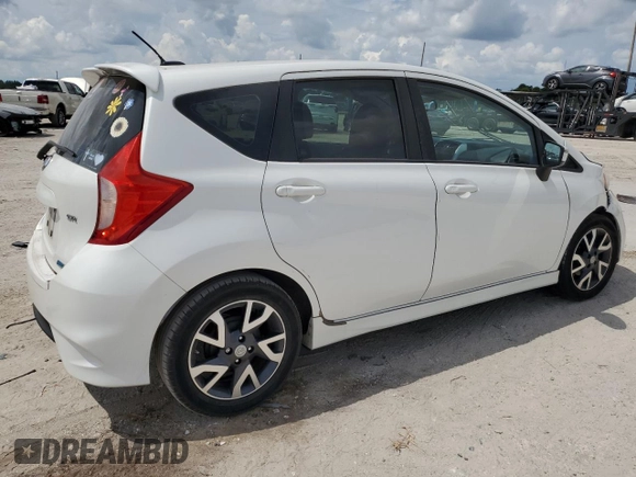 2015 Nissan Note SR z VIN 3N1CE2CP3FL399892, wystawiony jako Copart lot #72311024 z przebiegiem 80 234 mil mil oraz Szkoda całkowita • Salvage title. Historia ofert i sprzedaży dostępna na DreamBid. Obrazek 3.