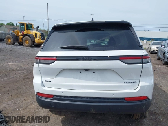 2023 Jeep Grand Cherokee Limited with VIN 1C4RJHBG5PC643014, listed as a IAAI auction lot 42352689 with 17,039 mi miles and . Bid and sale history available at DreamBid. Image 16.