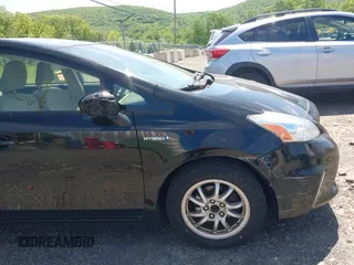 2014 Toyota Prius Two с VIN JTDZN3EUXE3337643, выставлен на аукционе IAAI как лот 42319705 с пробегом 106 813 миль миль и . История ставок и продаж доступна на DreamBid. Изображение 17.
