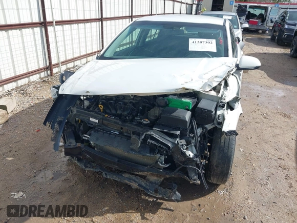 2018 Kia Rio LX with VIN 3KPA25AB0JE086253, listed as a IAAI auction lot 41387302 with 40,553 mi miles and . Bid and sale history available at DreamBid. Image 6.