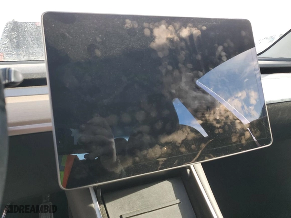 2019 Tesla Model 3 Long Range with VIN 5YJ3E1EB0KF390214, listed as a Copart auction lot 45421615 with 0 mi miles and Salvage Title. Bid and sale history available at carsss.com. Image 9.
