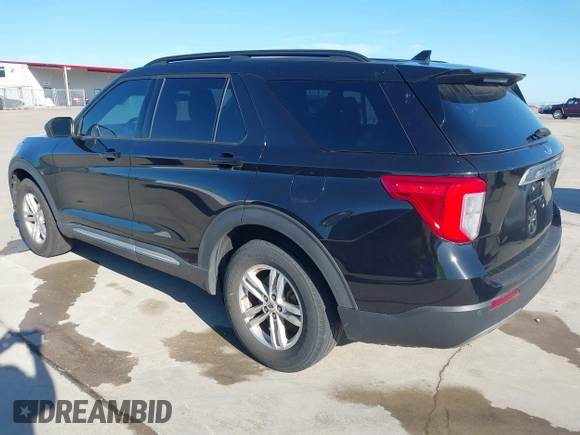2020 Ford Explorer XLT with VIN 1FMSK8DH2LGA48771, listed as a IAAI auction lot 41663751 with 106,280 mi miles. Bid and sale history available at carsss.com. Image 3.
