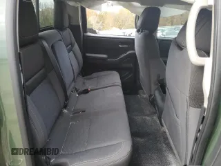 2024 Nissan Frontier SV z VIN 1N6ED1FJXRN610128, wystawiony jako Copart lot #84443644 z przebiegiem Nie podano mil oraz Szkoda całkowita • Salvage title. Historia ofert i sprzedaży dostępna na DreamBid. Obrazek 10.