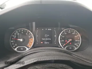 2019 Jeep Renegade Latitude z VIN ZACNJBBB9KPK59741, wystawiony jako Copart lot #57942015 z przebiegiem 61 047 mil mil oraz Szkoda całkowita • Salvage title. Historia ofert i sprzedaży dostępna na DreamBid. Obrazek 9.