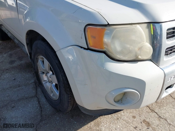 2011 Ford Escape Limited with VIN 1FMCU0EG4BKA28989, listed as a IAAI auction lot 42015694 with 271,226 mi miles. Bid and sale history available at carsss.com. Image 12.