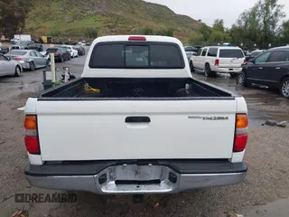 2001 Toyota Tacoma PreRunner with VIN 5TEGN92N21Z736789, listed as a IAAI auction lot 41784065 with 163,675 mi miles. Bid and sale history available at carsss.com. Image 16.