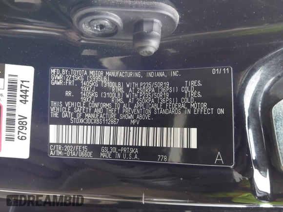 2011 Toyota Sienna SE with VIN 5TDXK3DCXBS112867, listed as a IAAI auction lot 41394925 with 235,567 mi miles. Bid and sale history available at carsss.com. Image 9.