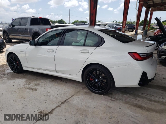 2024 BMW 3 Series 330e with VIN 3MW39FF08R8E33787, listed as a Copart auction lot 63331344 with 7,786 mi miles and Non Repairable. Bid and sale history available at carsss.com. Image 2.